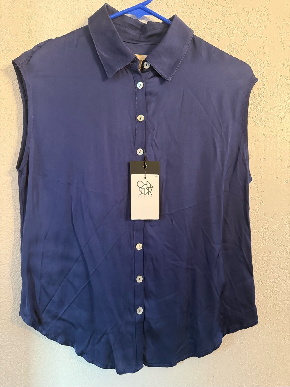 NWT Chaser Navy Sleeveless Button Down Blouse Size Small